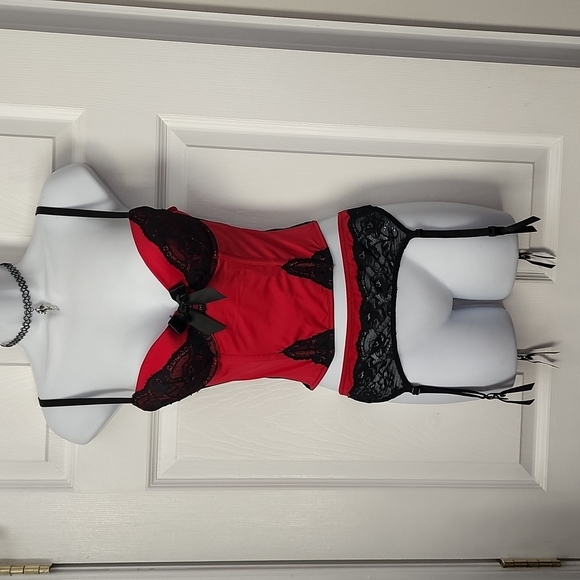 Gilligan & Omalley corset and garter set - Picture 1 of 6